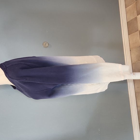 Vince Ombre Crewneck 100% Cotton Thick Terrycloth Sweatshirt Athleisure Minimal - Picture 3 of 8